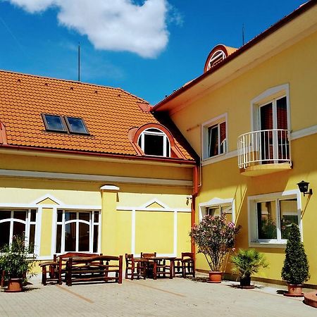 سزارفاس Hotel Sormester المظهر الخارجي الصورة