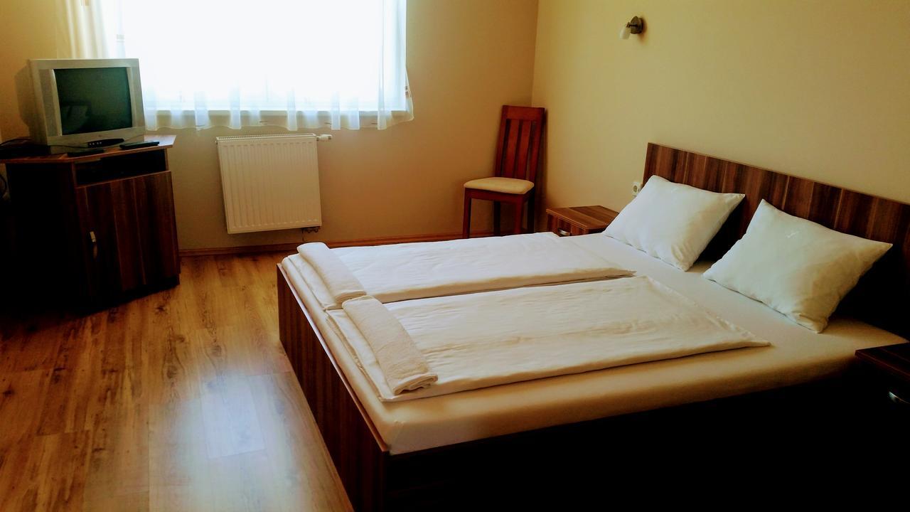سزارفاس Hotel Sormester المظهر الخارجي الصورة