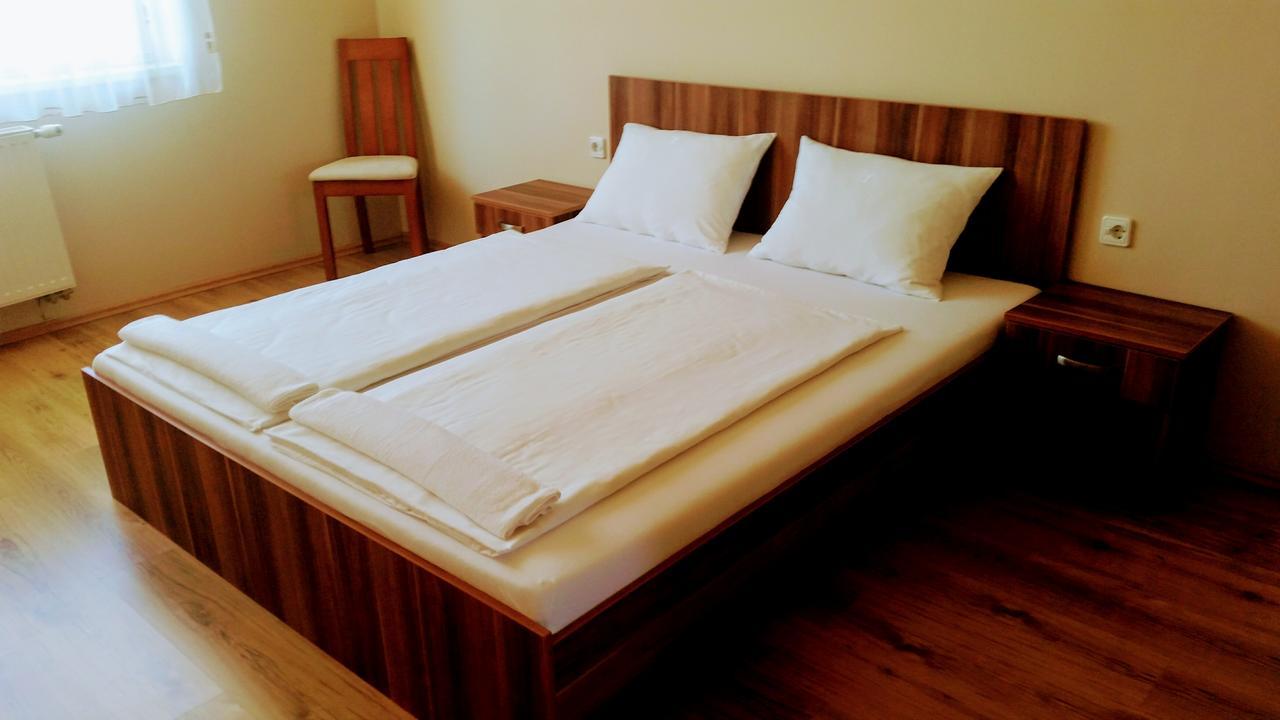 سزارفاس Hotel Sormester المظهر الخارجي الصورة