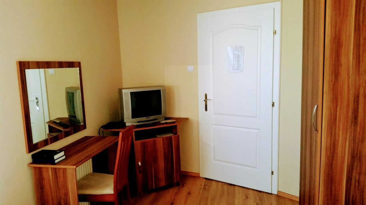 سزارفاس Hotel Sormester المظهر الخارجي الصورة